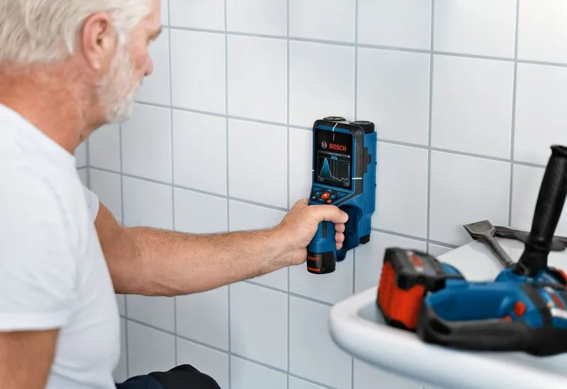 ردیاب دیواری بوش مدل D-tect 200 C با فناوری رادار