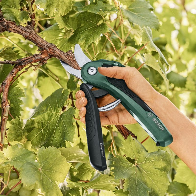 قیچی باغبانی شارژی بوش مدل EasyPrune
