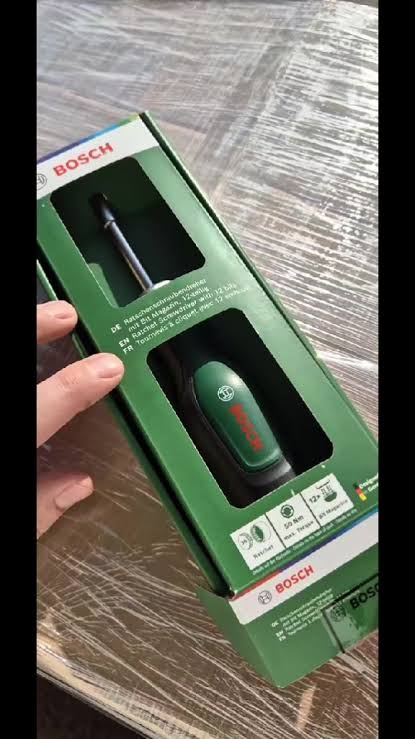 پیچ گوشتی جغجغه ای بوش مدل 1600A02BX2 مجموعه ۱۲ عددی