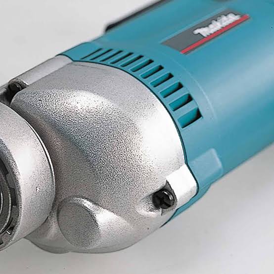دریل برقی ماکیتا مدل DP4001