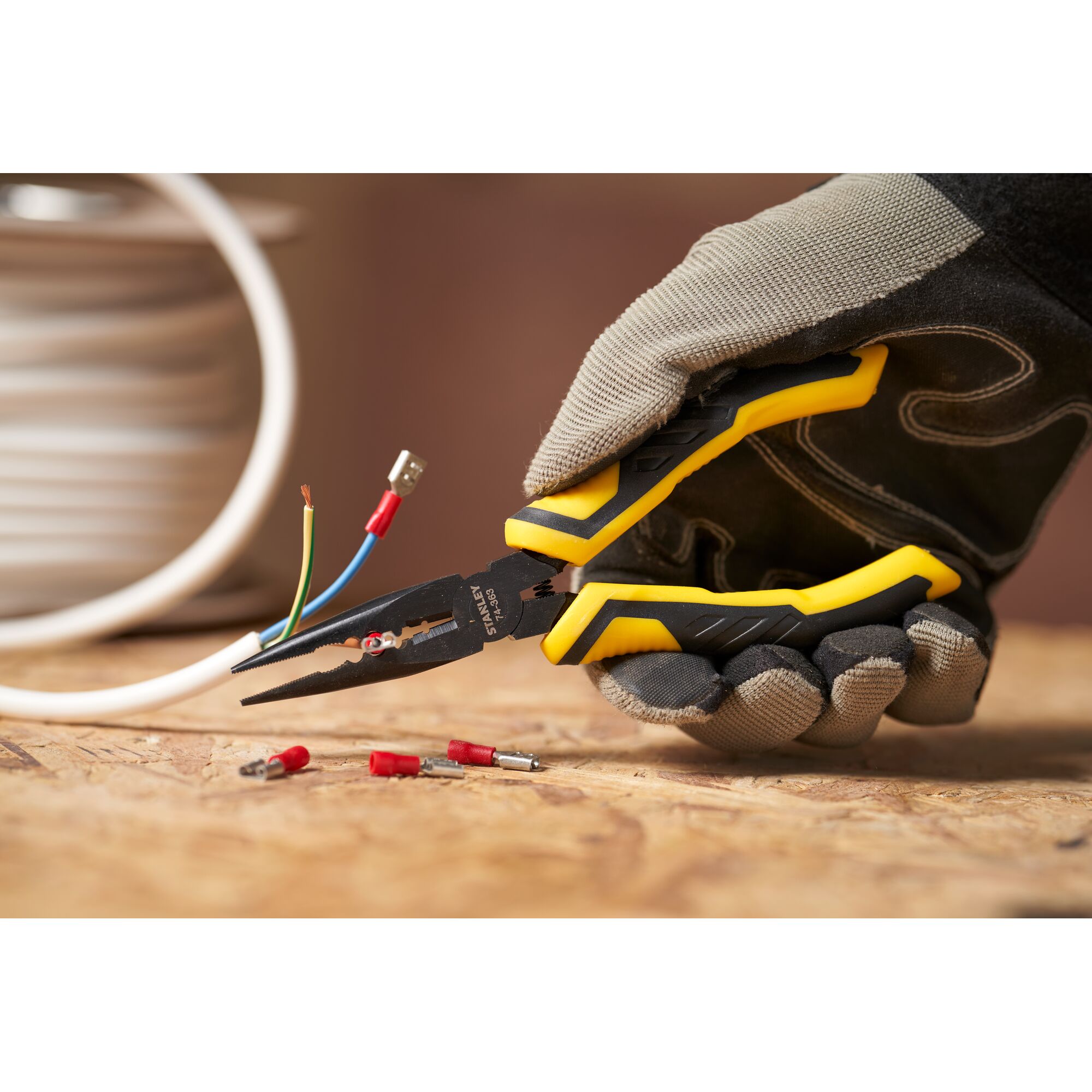 انبردست دم‌باریک استنلی داینا‌گریپ ۲۰۰ میلی‌متر مدل STHT0-74364